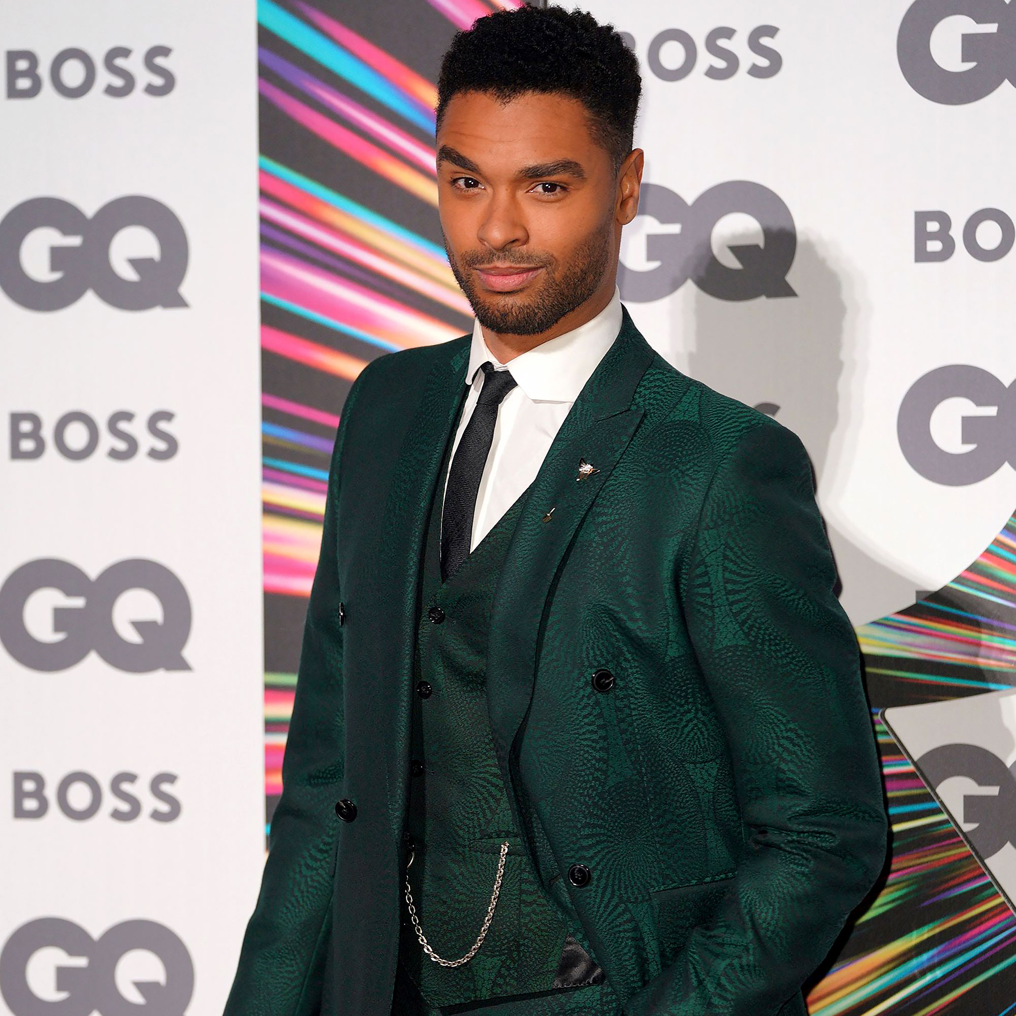 Rege Jean Page Left Bridgerton Cast Group Chat After Show Exit