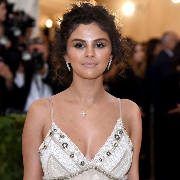 Selena Gomez Recalls Her Embarrassing 'Orange' Met Gala Look