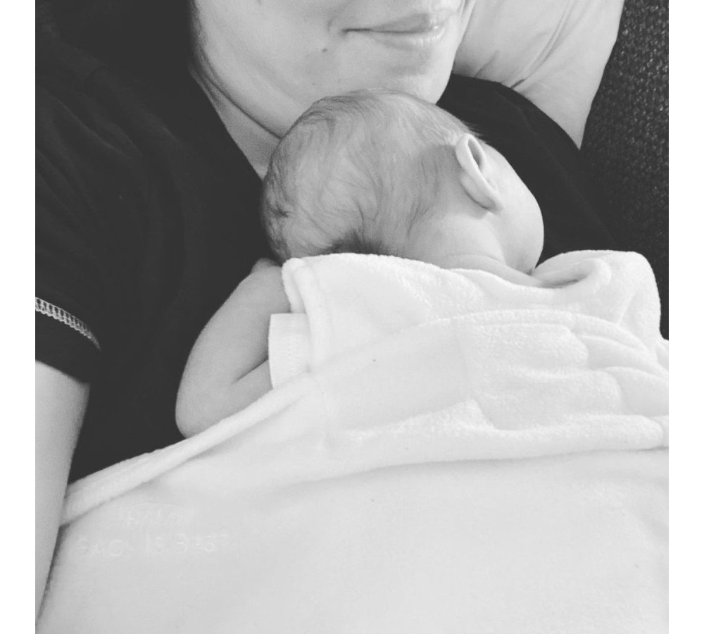 Tyler Baltierra and Catelynn Lowell Share 1st Photos With Newborn Daughter 3