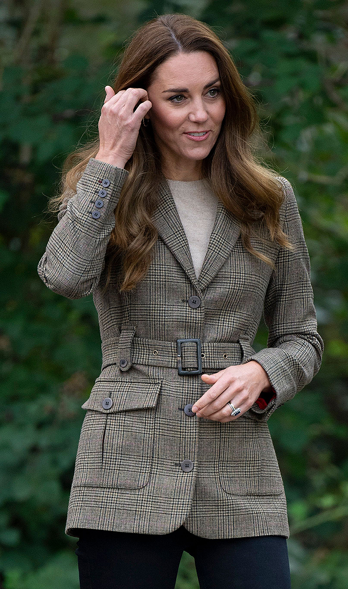 Recreate 1 of Duchess Kate’s Most Recent Looks With This Plaid Blazer ...
