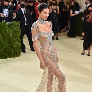 Sexy Sparkles! Kenall Jenner’s Met Gala Gown Is a Very Glitzy Nod to Audrey Hepburn