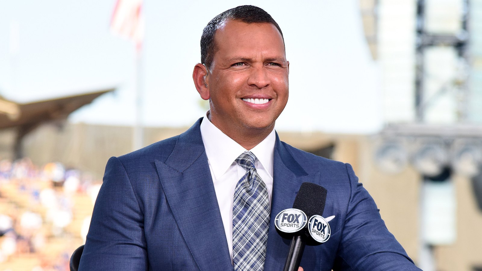 LOL! Alex Rodriguez Jokes About His Single Status During MLB Broadcast Coverage
