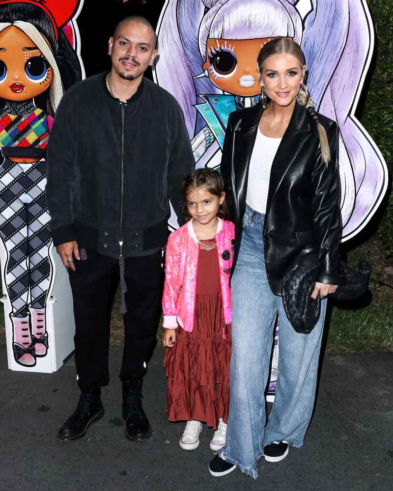 Ashlee Simpson and Evan Ross Bring Daughter Jagger to LOL Surprise Premiere 4