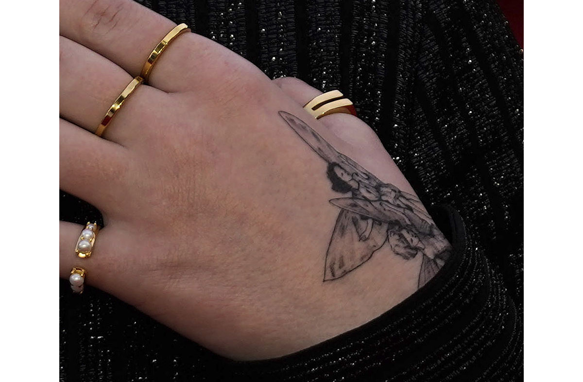 Billie Eilish Debuts New Hand Tattoo at 'No Time to Die' Premiere