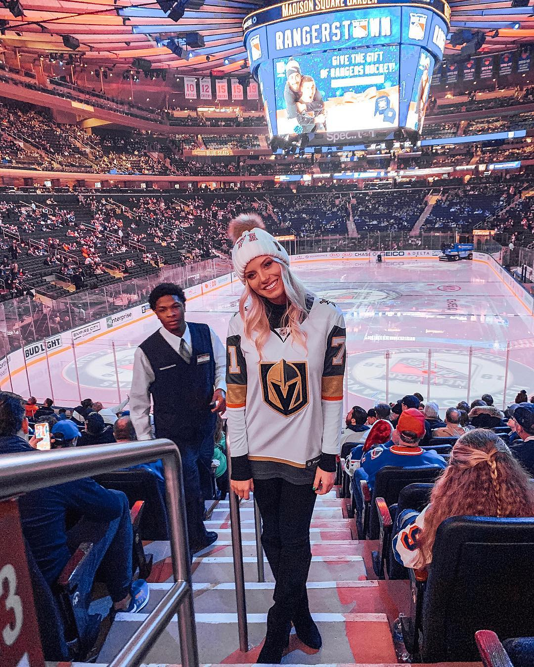 Stars Who Love Hockey: Celebrities Who Appreciate the Sport