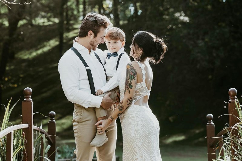 Celebrity Weddings 2021 See Which Stars Tied Knot Update Peyton Meyer Taela