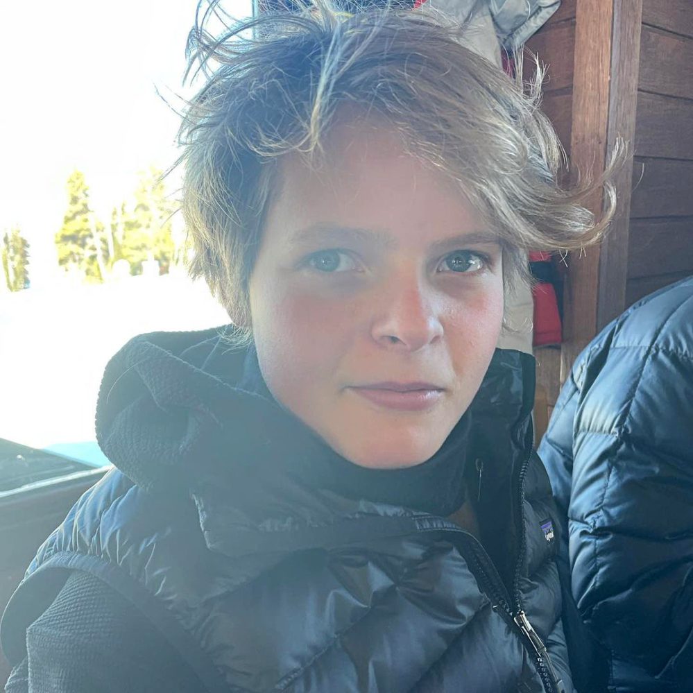 Chris Martin's Daughter Apple, Son Moses Featured in Coldplay Album ...