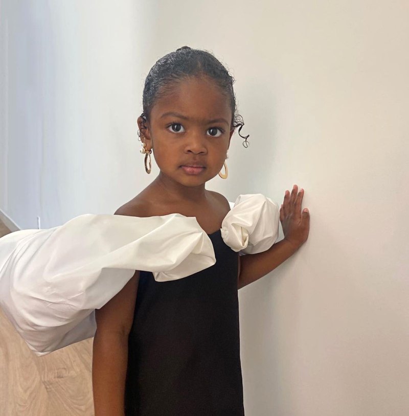 Gabrielle Union's Daughter Kaavia Adorably Poses as Adele for Halloween