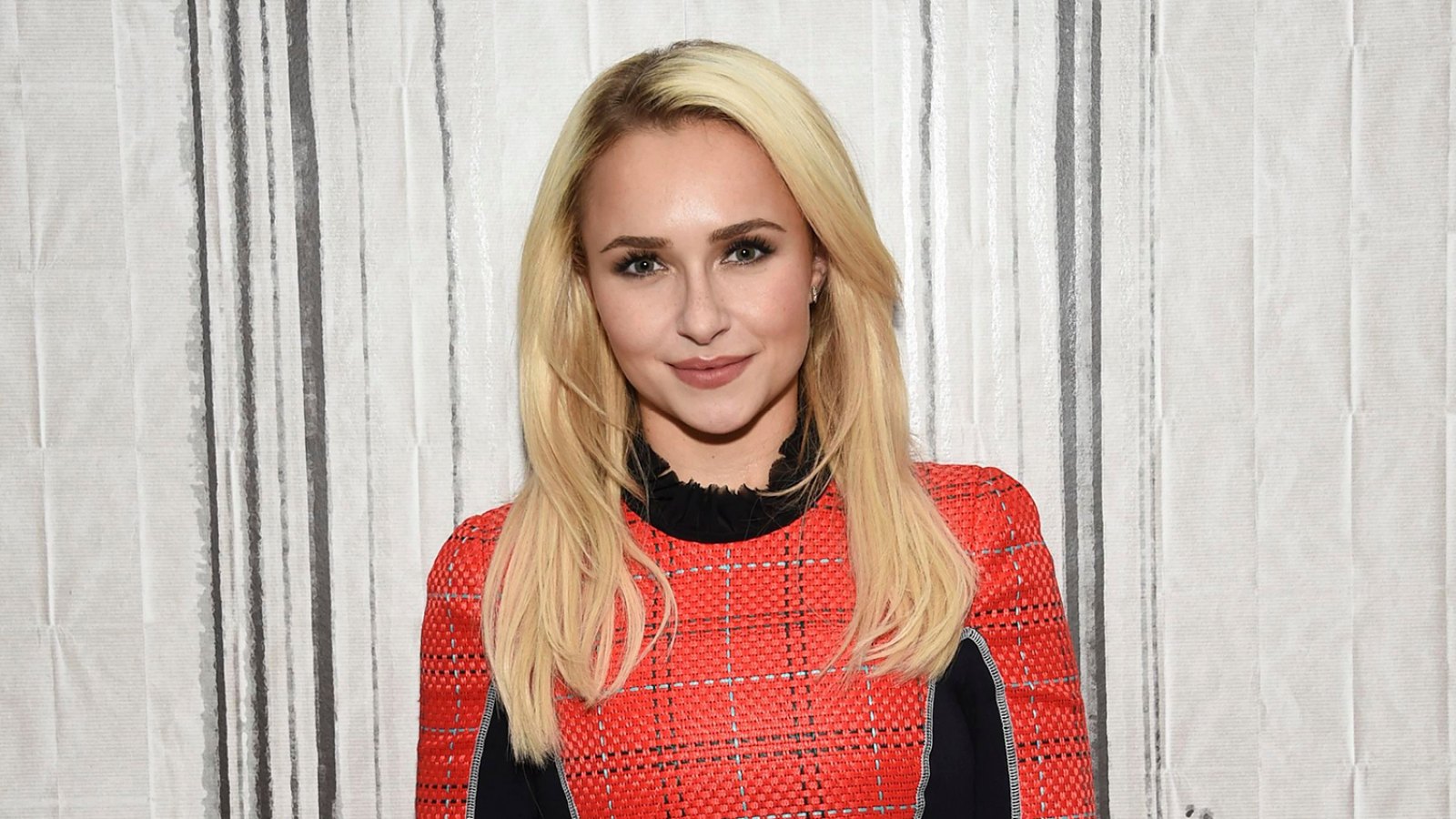 Hayden Panettiere returns to social media after six-month hiatus.