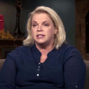 Janelle Brown Is Her Wits End In Sister Wives Season 16 Trailer