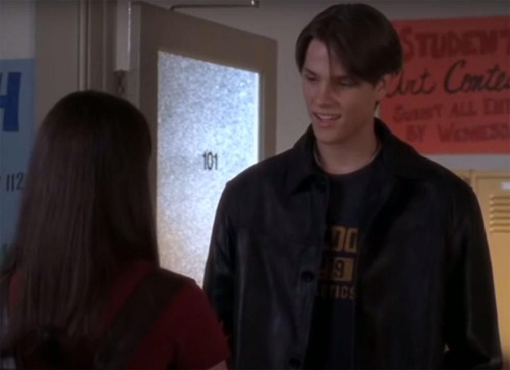 Jared Padalecki Joking Apologizes to Fans for His ‘Gilmore Girls’ Teenage Looks on the Show’s 21st Anniversary