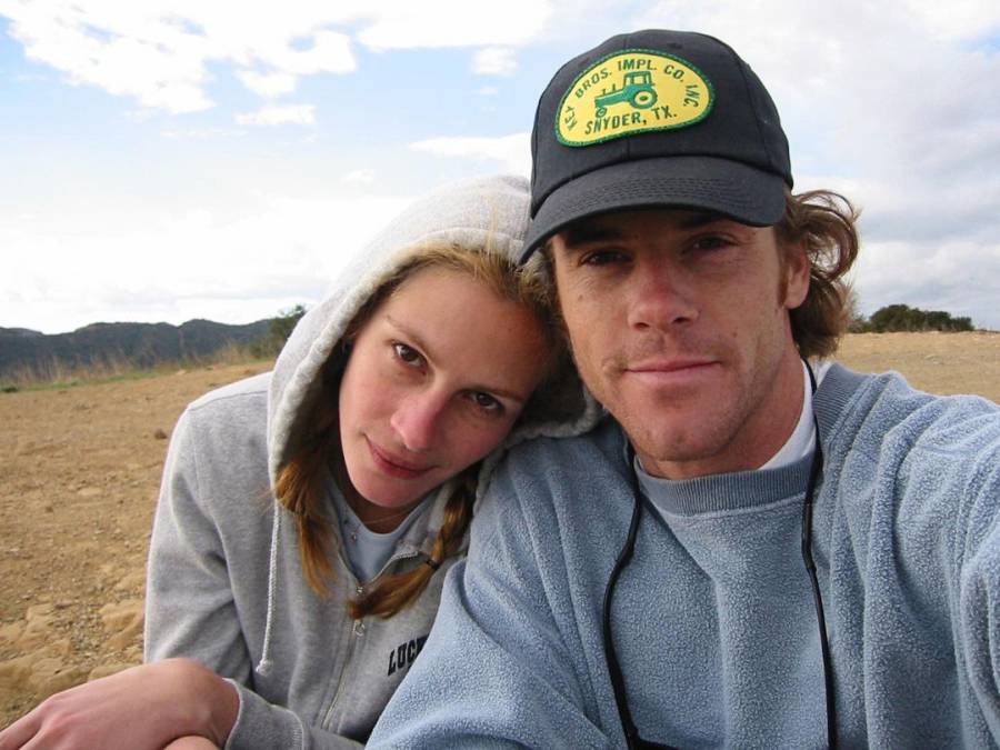 Julia Roberts and Danny Moder's Relationship Timeline