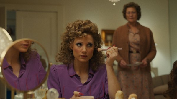 Key to the Character! Jessica Chastain’s Makeup in ‘The Eyes of Tammy Faye’ Had to Be as ‘Authentic as Possible