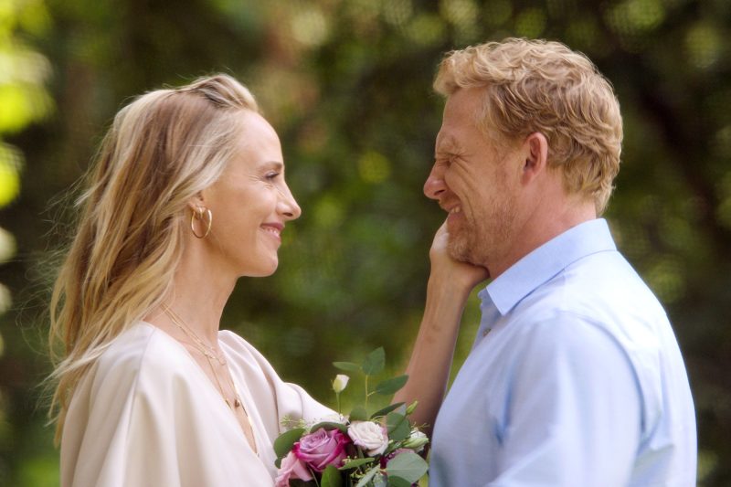 Kim Raver With Kevin Mckidd Biggest Grey’s Anatomy Returns Over the Years