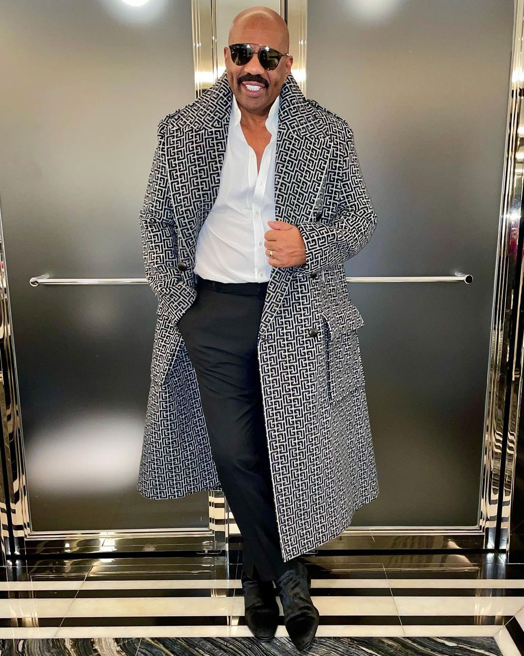 Steve Harvey Gets Couture Fashion Makeover, Fans React