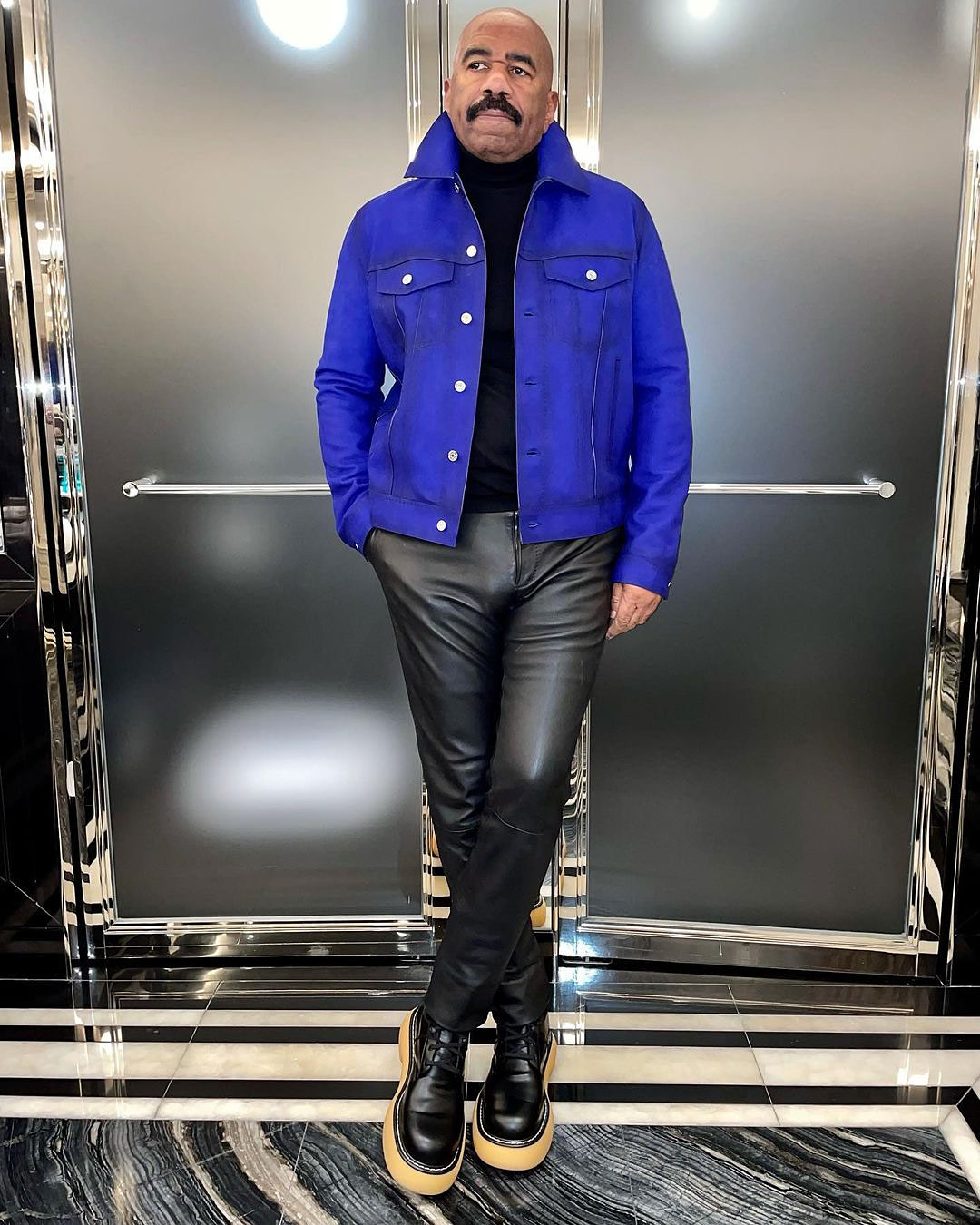 Viral Fashion Icon Steve Harvey Praises Wife For His Modernized Wardrobe -  Black Enterprise