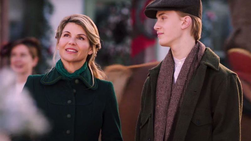 Lori Loughlin Returns TV Everything Know About Her When Hope Calls Comeback 0001