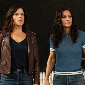 Neve Campbell Courteney Cox Scream 5