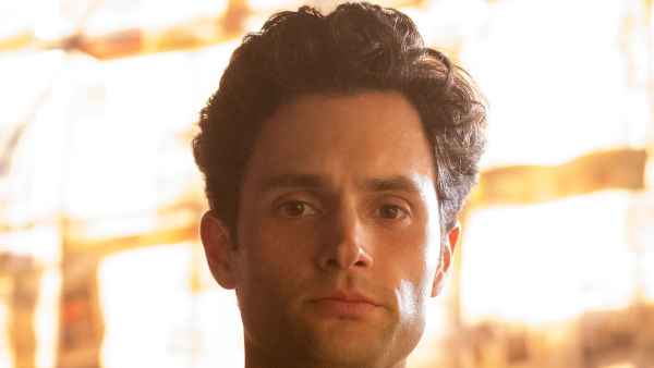 Penn-Badgley Reacts You Fan Asking Be Kidnapped After Season 3