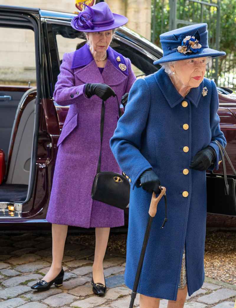 Queen Elizabeth II Uses Cane Attend Westminster Service