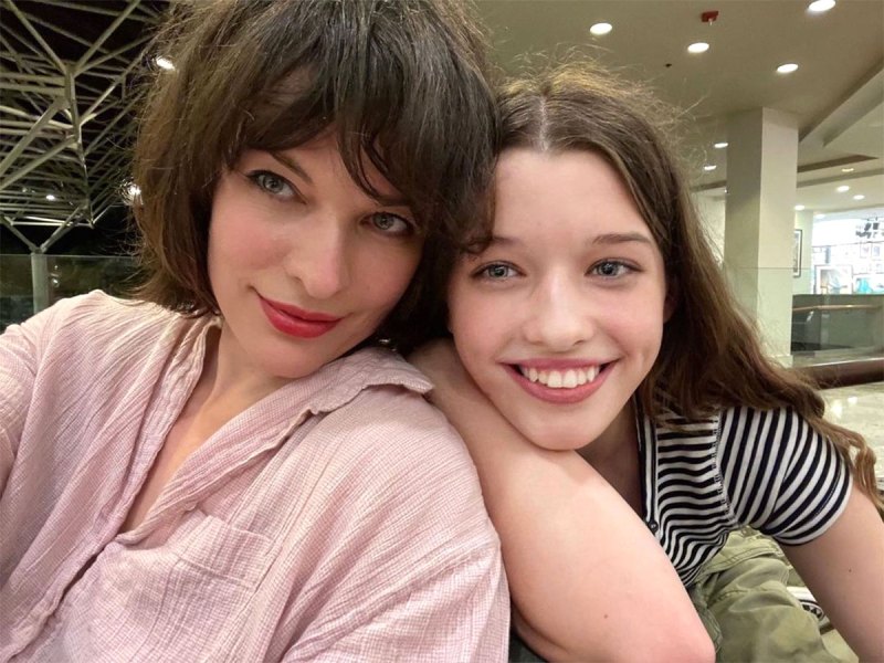 Resident Evil Milla Jovovich and Teen Daughter Look Exactly Alike