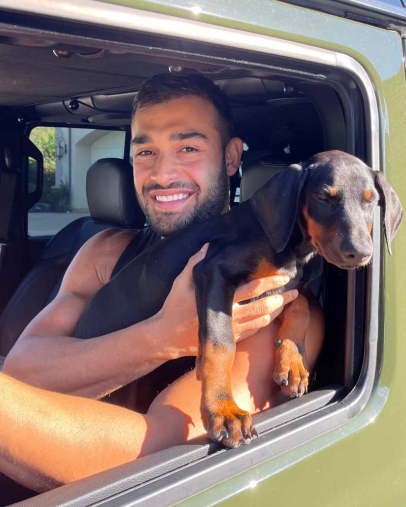 New Puppy! Sam Asghari Adorably Surprises Fiancee Britney Spears With Pet