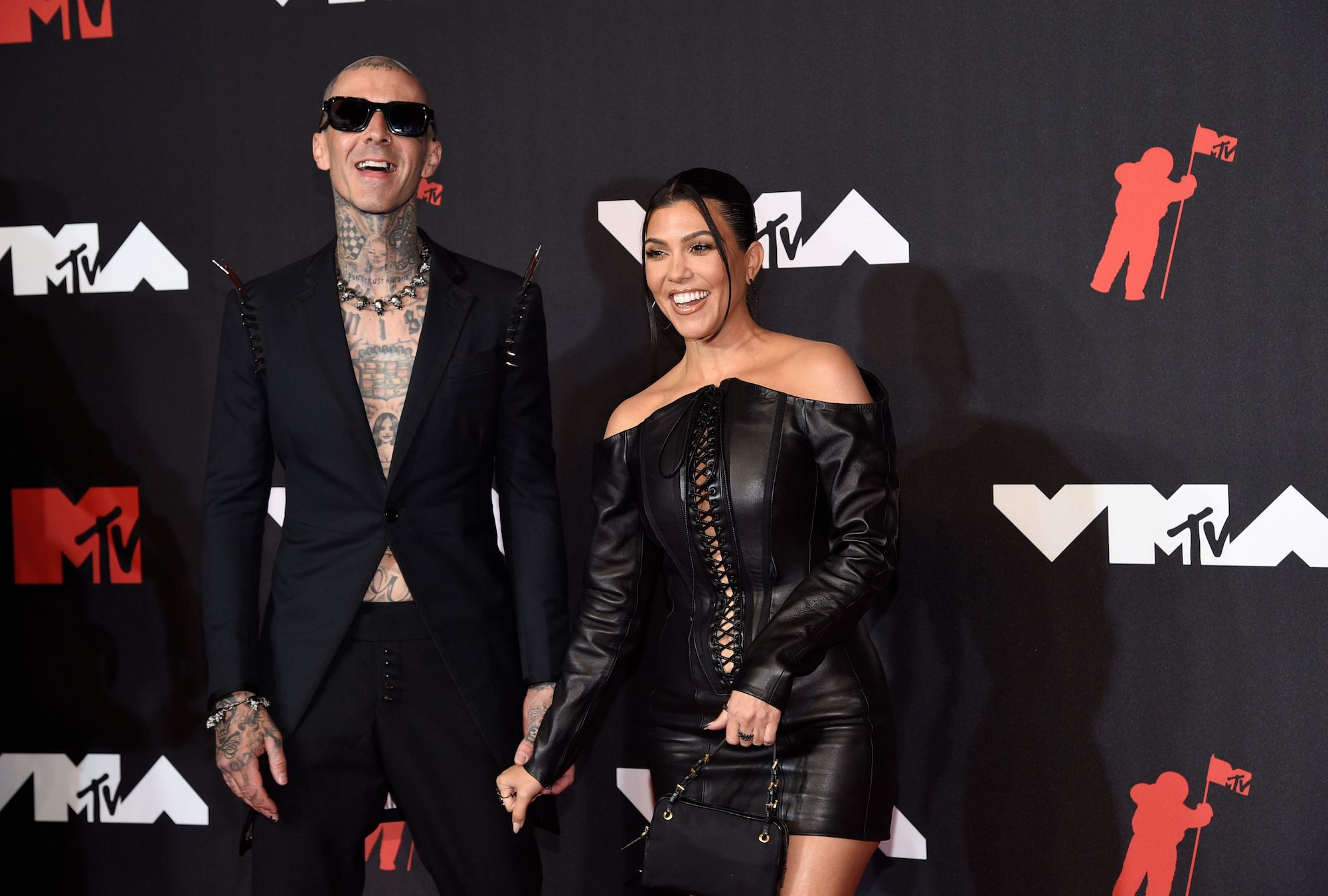 Travis Barker Kourtney Kardashian Engaged
