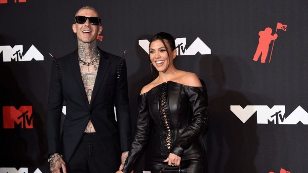 Travis Barker Kourtney Kardashian Engaged