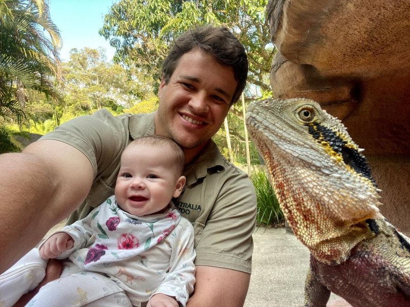 Water Dragon! Bindi Irwin, Chandler Powell's Daughter Meets Animals