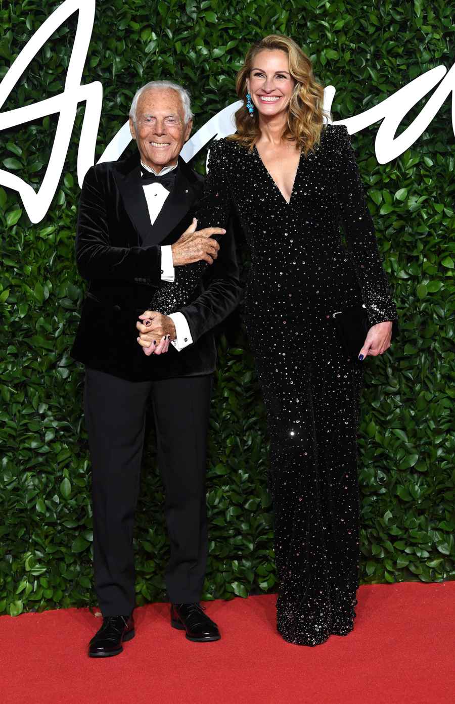 See Julia Roberts' Best Red Carpet Fashion Moments