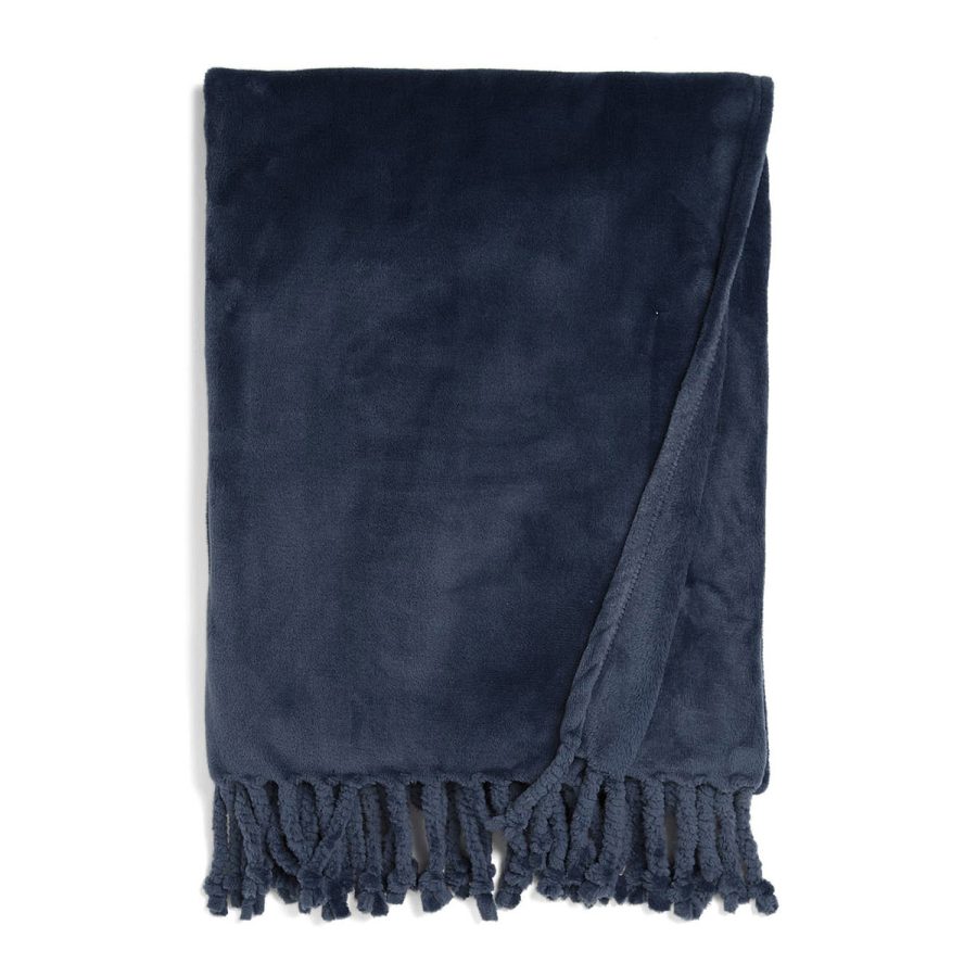 nordstrom-holiday-gifts-for-anyone-blanket