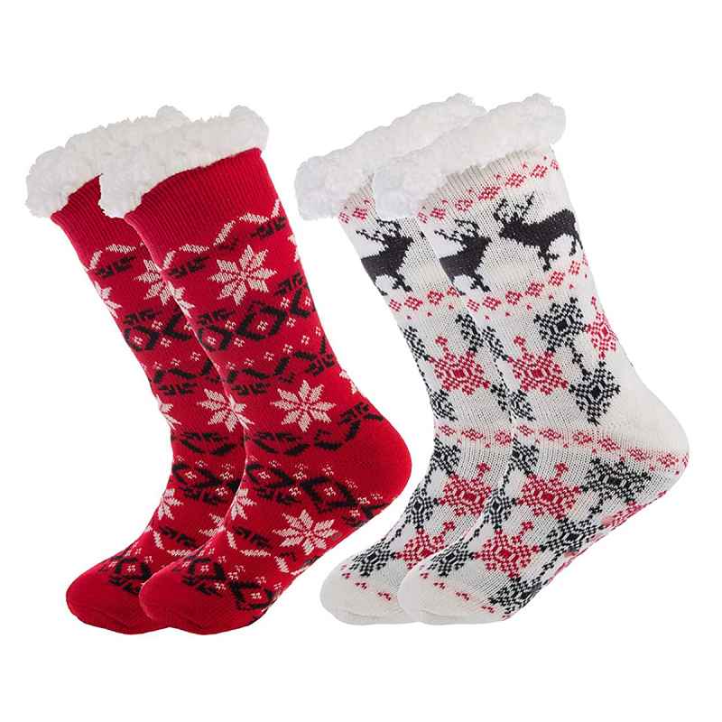 stocking-stuffers-fuzzy-socks