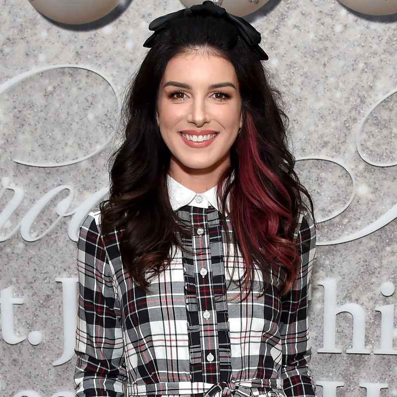 90210’s Shenae Grimes-Beech Gets Real About Her Postpartum Body