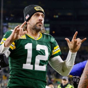 Aaron Rodgers Explains Getting Misty After Returning Field Post Covid