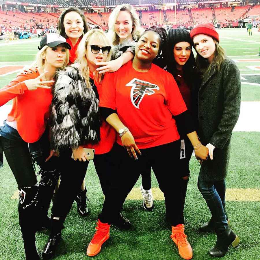 Aca Awesome Pitch Perfect Costars Sweetest Reunions Over Years