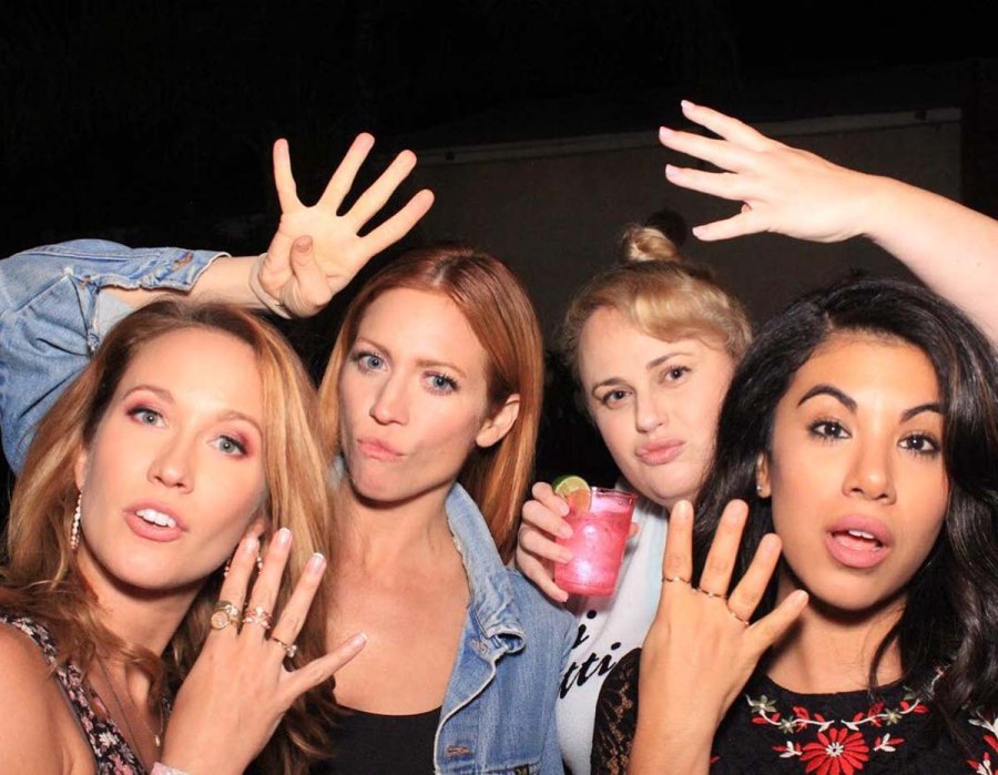 Aca Awesome Pitch Perfect Costars Sweetest Reunions Over Years