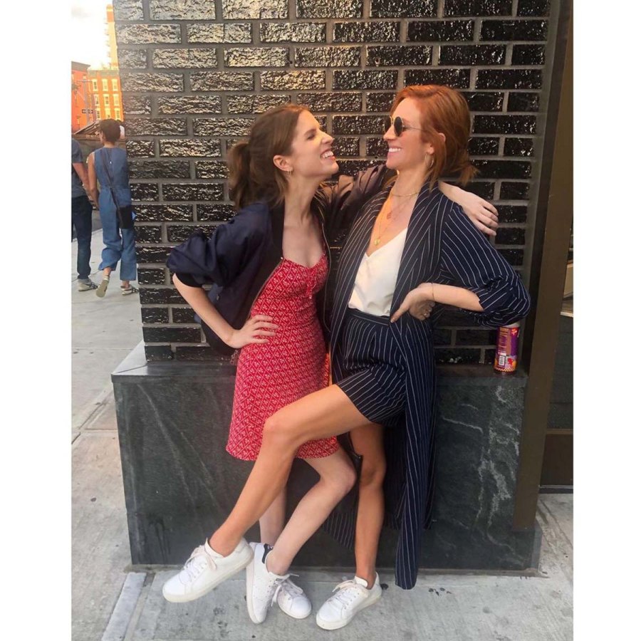 Aca Awesome Pitch Perfect Costars Sweetest Reunions Over Years