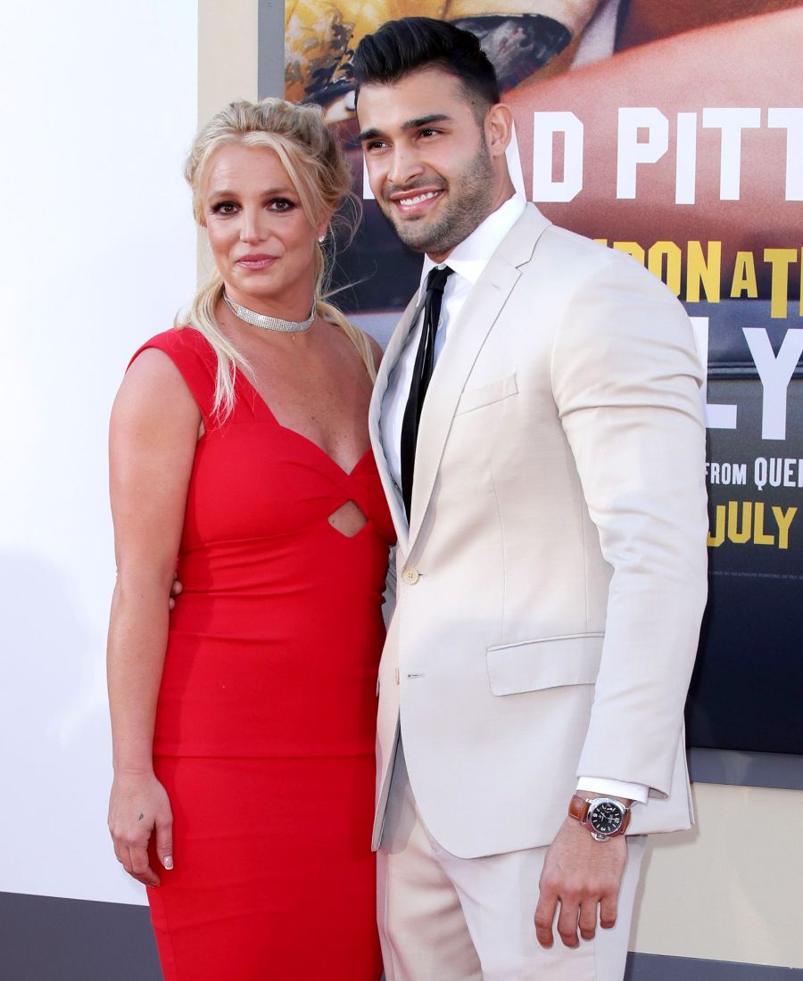 Britney Spears and Sam Asghari Wear ‘Free Britney’ Shirts Ahead of Key Conservatorship Hearing: ‘Fundamental Human Rights’