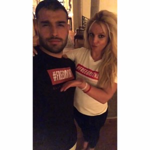 Britney Spears and Sam Asghari Wear ‘Free Britney’ Shirts Ahead of Key Conservatorship Hearing: ‘Fundamental Human Rights’