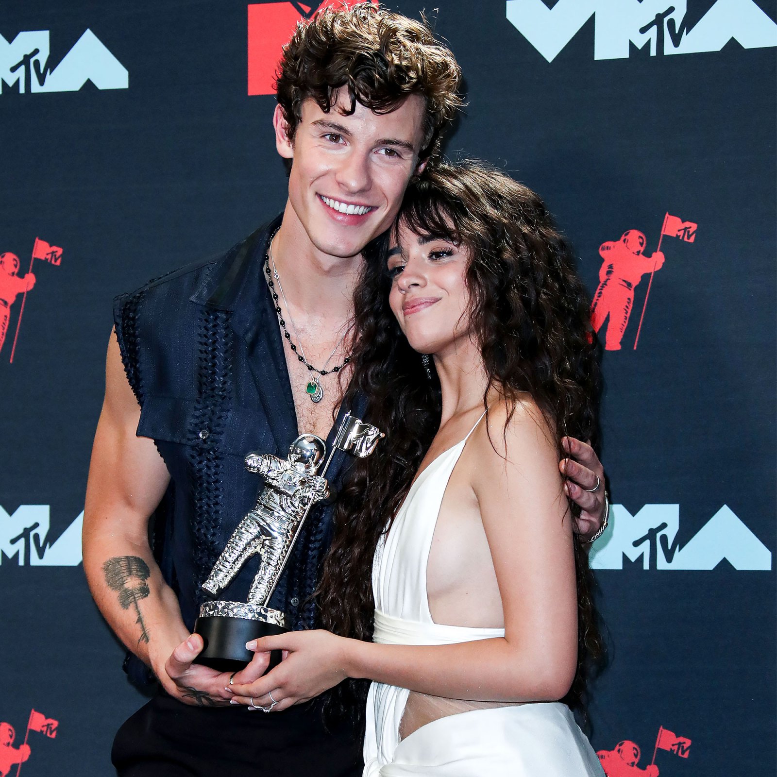 Camila Cabello and Shawn Mendes Packed on the PDA 2 Weeks Before Split