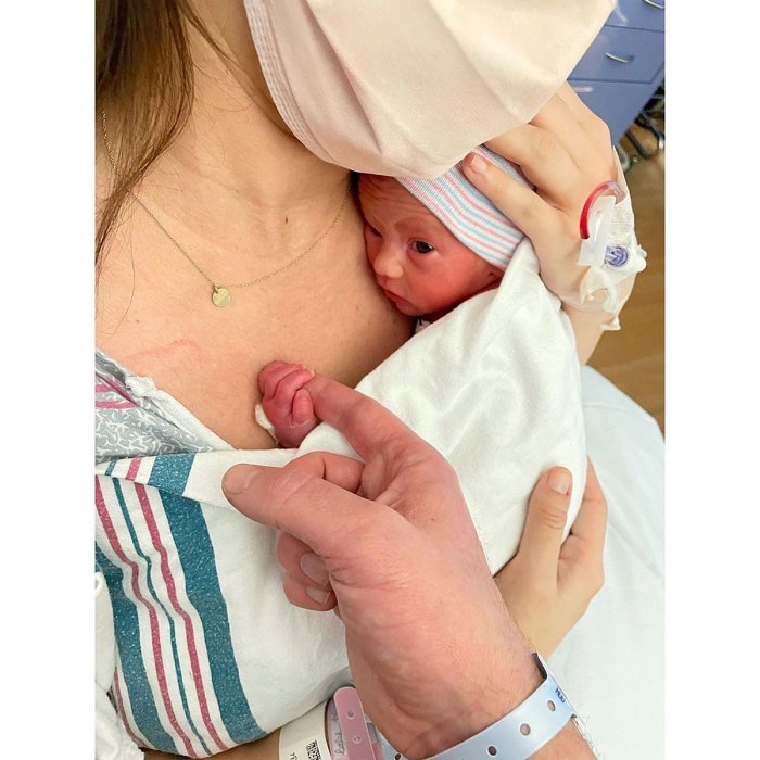 Colleen Ballinger Gives Birth Welcomes Twins With Husband Erik Stocklin