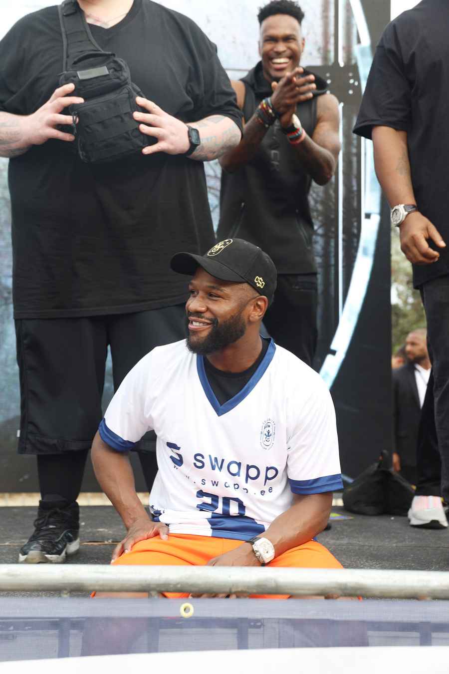 Floyd Mayweather Heads Celebrity Soccer Tournament Good Cause