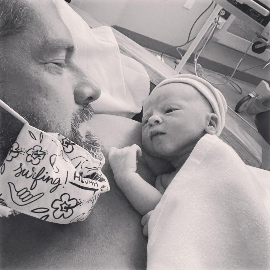 Happy Endings’ Zachary Knighton Welcomes 3rd Child, 1st With Betsy Phillips