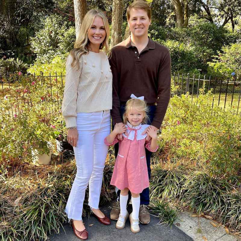 How Reese Witherspoon and More Stars Celebrated Thanksgiving 2021: Pics