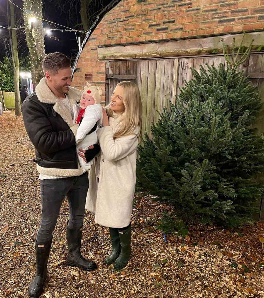 Kyle Christie Celeb Families Picking and Decorating Christmas Trees in 2021