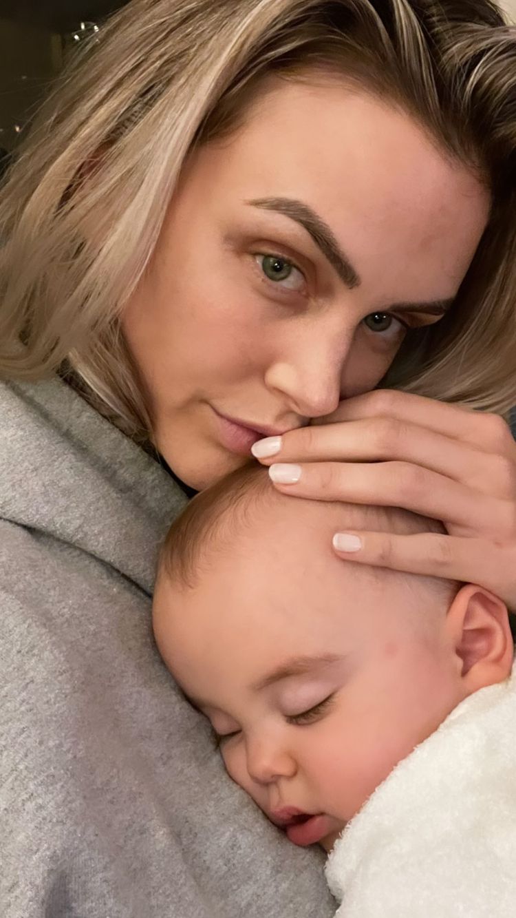 Lala Kent Posts Solo Shots With Daughter Ocean Amid Split Mommys Girl