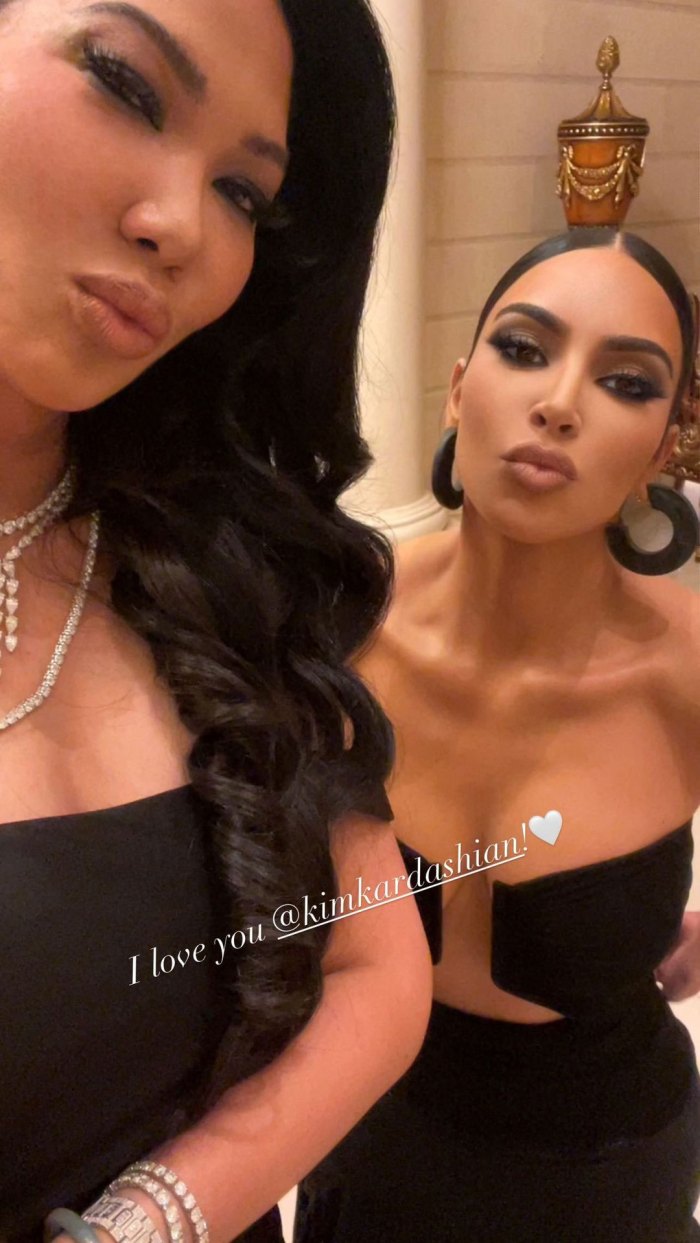 Nicole Richie and Kim Kardashian Sat Together During Paris Hilton’s Wedding Reception
