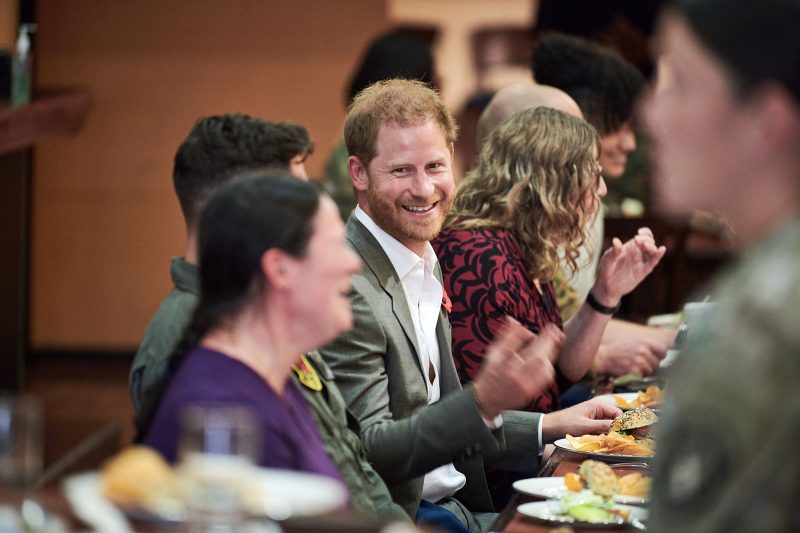 Prince Harry and Meghan Markle Visited Military Service Members at Veterans Day Luncheon 04