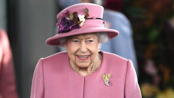 Queen Elizabeth II Returns to Royal Duties After Missing Remembrance Day Service