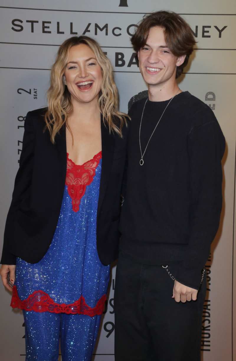 See Kate Hudson Posing for Red Carpet Pics With 17-Year-Old Son Ryder